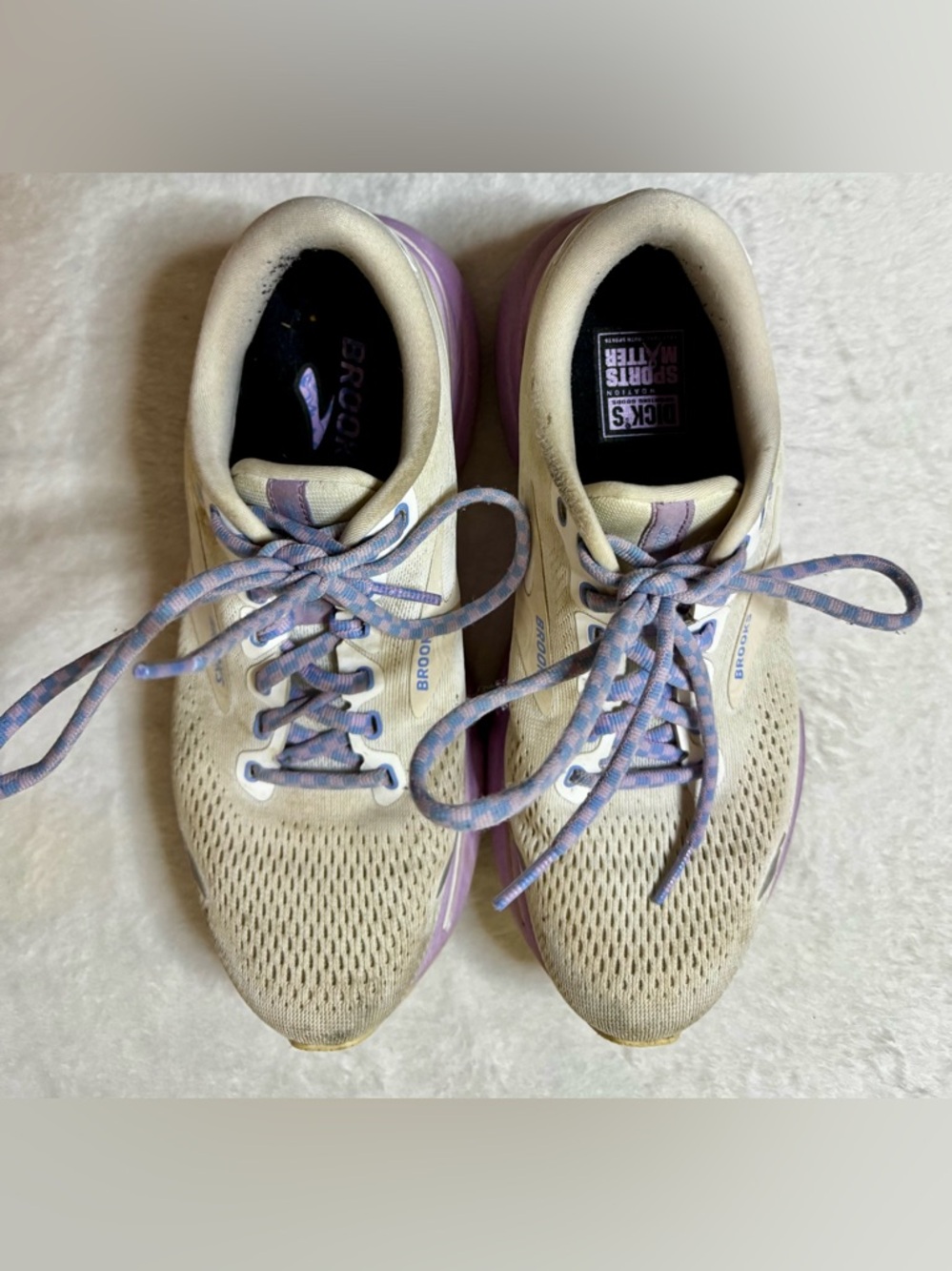 Brooks Ghost 15 Women's size 8 Athletic Shoes - White and Purple